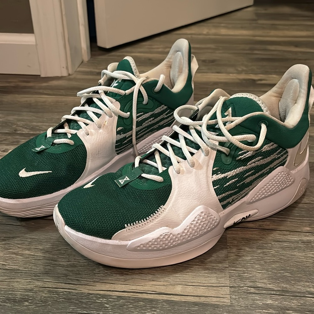 Size 12 Nike Paul George (green/white).